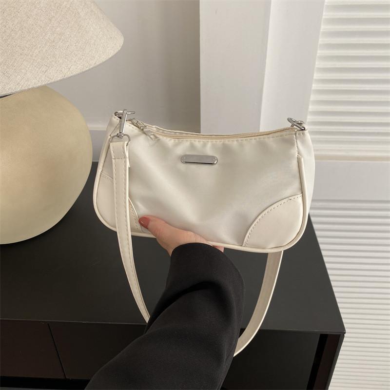 Stylish 2033 Winter Fashion Bag For Women Street Fashion Canvas Shoulder Bag