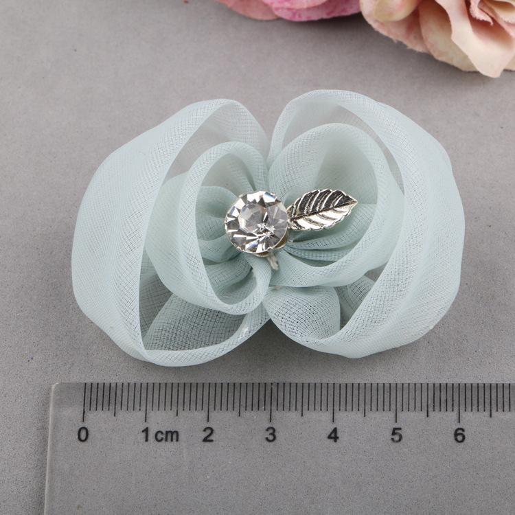 Frühlings-Haar- und Schuhblumen-Accessoires – handgefertigte Blumen aus Wolkengarn für Haarnadeln und Kleidungsdekor für Mädchen