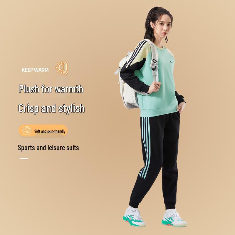 

Женский комплект из толстовки с флисовой подкладкой и спортивных штанов - Повседневная зимняя одежда M