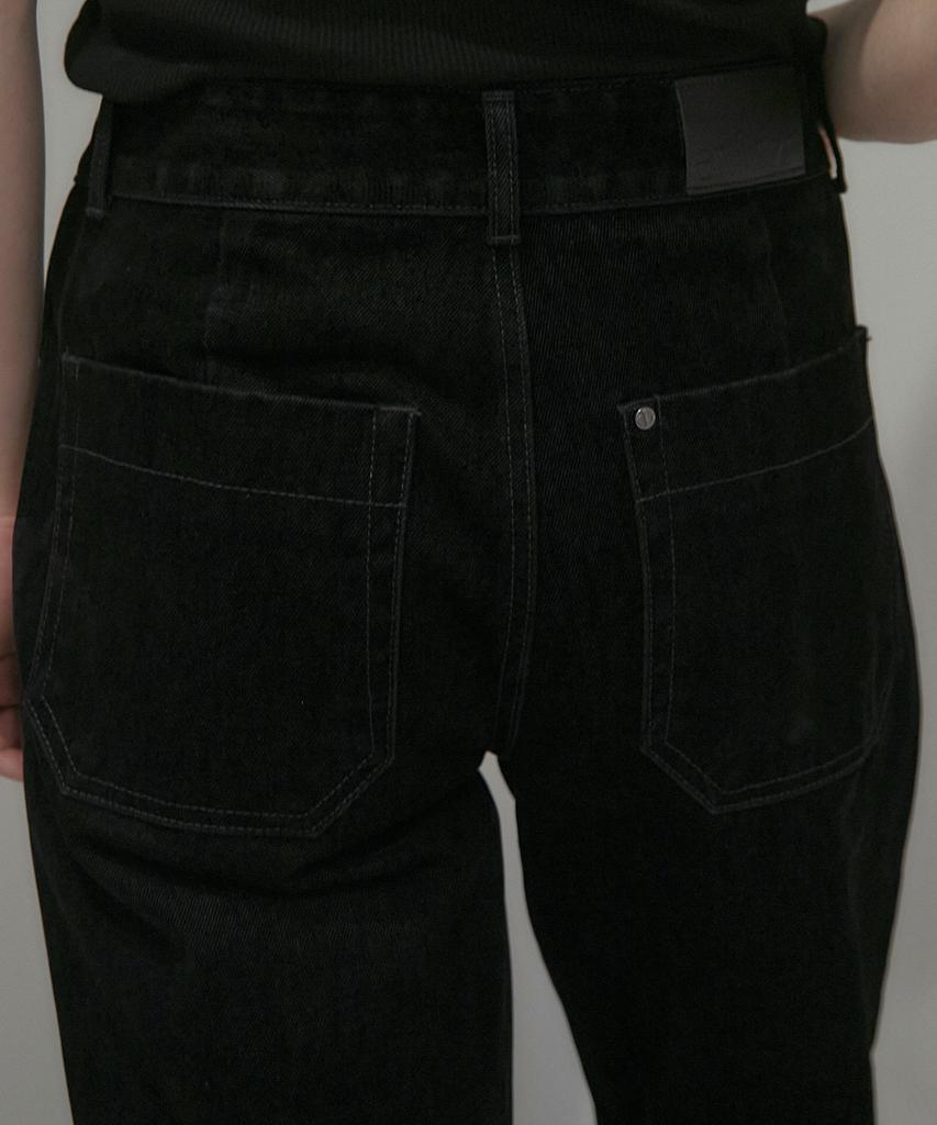 Ainpeullanjin Velvet Denim Set-Up Pants (Black)