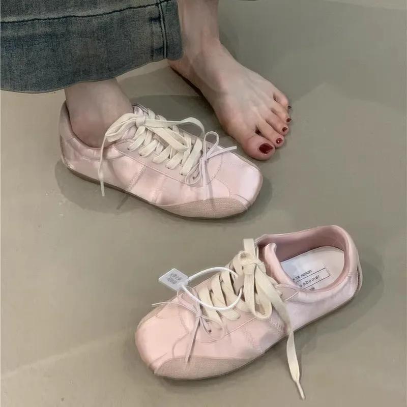 Mode Weiße Spitze Schleife Sportschuhe für Damen Frühling Herbst Neuer Stil Lässig Locker Sitzen Damenschuhe Bequem Atmungsaktiv