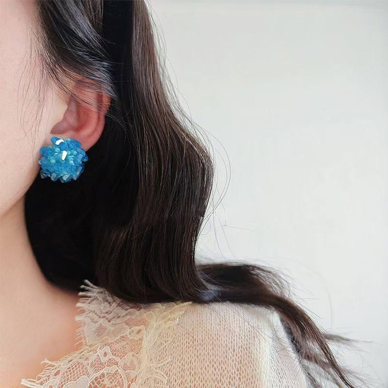 Blue beaded stud earrings heavy industry hand-woven hydrangea earrings white holiday wind ear clips mosquito coil disc s