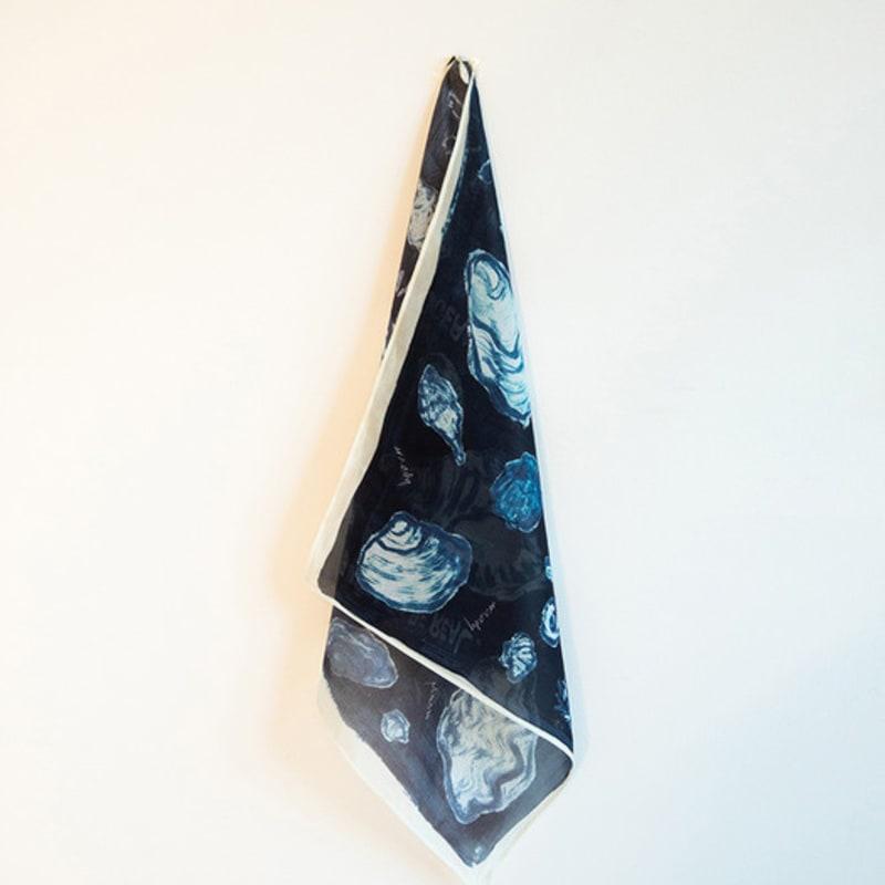 URNAVY Memory of Ocean Scarf Navy