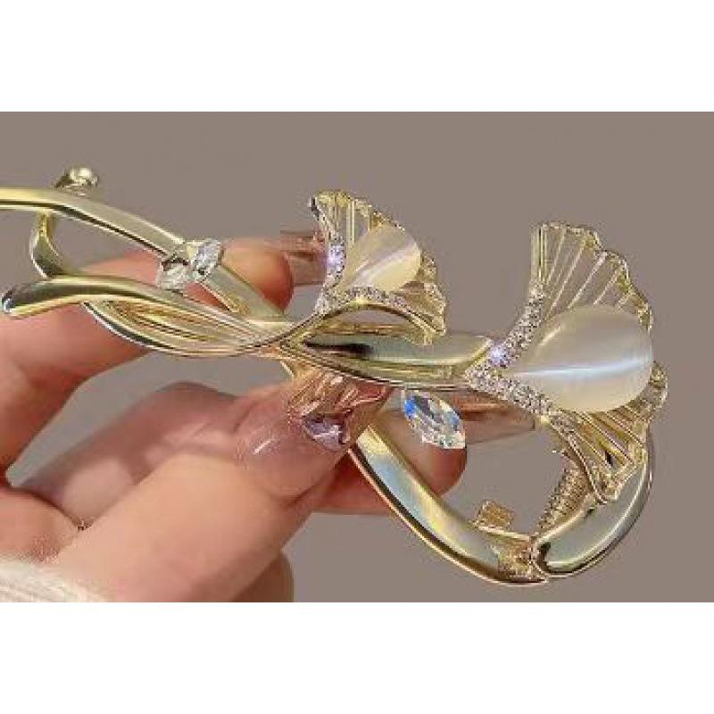 Lily of the Valley Hanfu Hairpin: Women's Elegant Tassel Bun Clip Hair Accessory