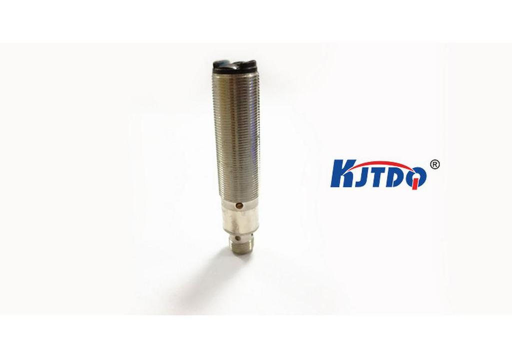 KJTDQ M18 Photoelectric Sensor with Aviation Connector