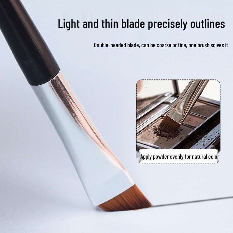 Professional Double-Headed Angled Eyeliner & Eyebrow Brush for Makeup and Beauty Applications