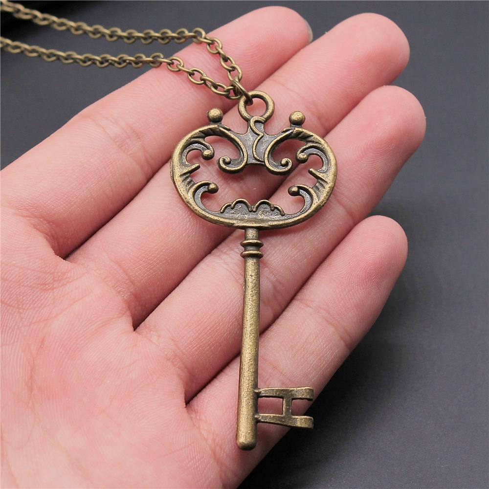 2 Colors Antique Silver Color Antique Bronze Color Vintage Key Pendant Necklace For Women Long Chain Metal Chain Necklace