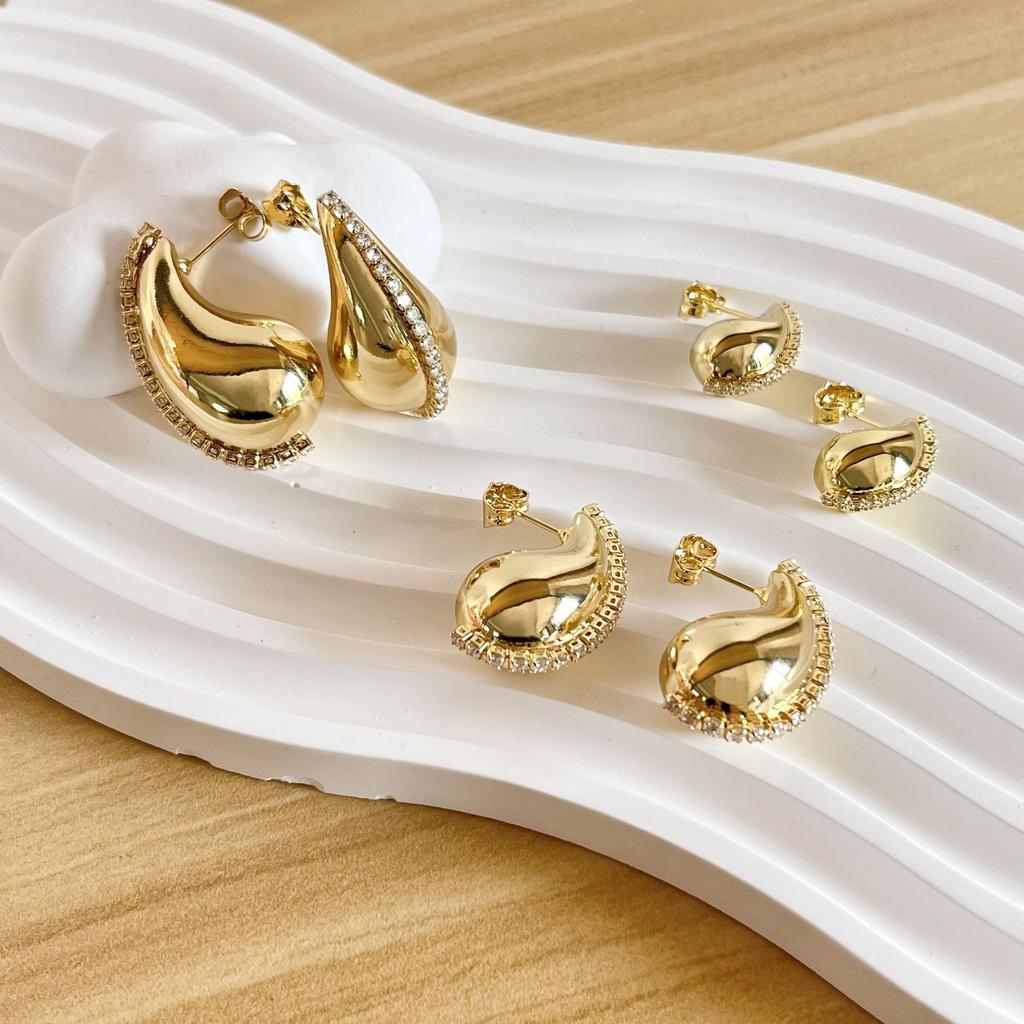 High-End Design Fat Water Drop Diamond Earrings Fashion Stud Earrings Jewelry Women