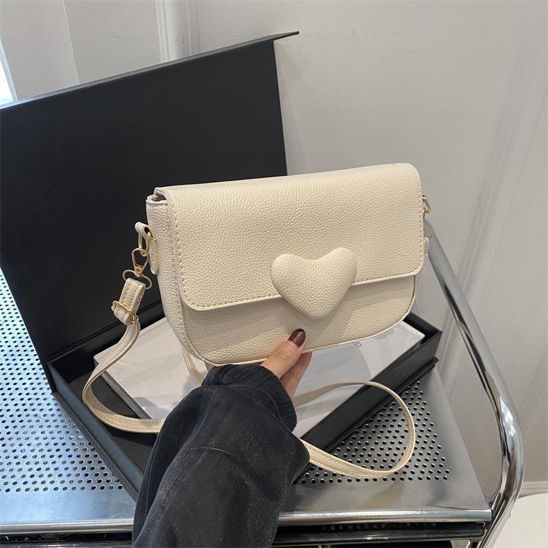 Fashionable Texture and Fashionable Small Bag for Women's New Summer Popular Crossbody Bag Niche Design Saddle Bag Trendy