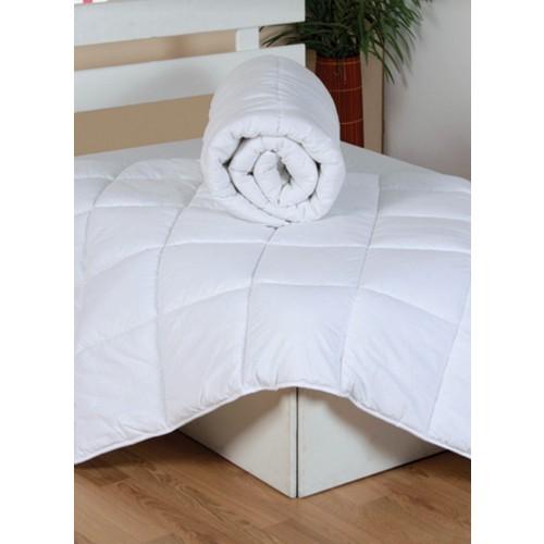 

Двойное противоаллергическое одеяло из микрофибры Madame Clean 195X215