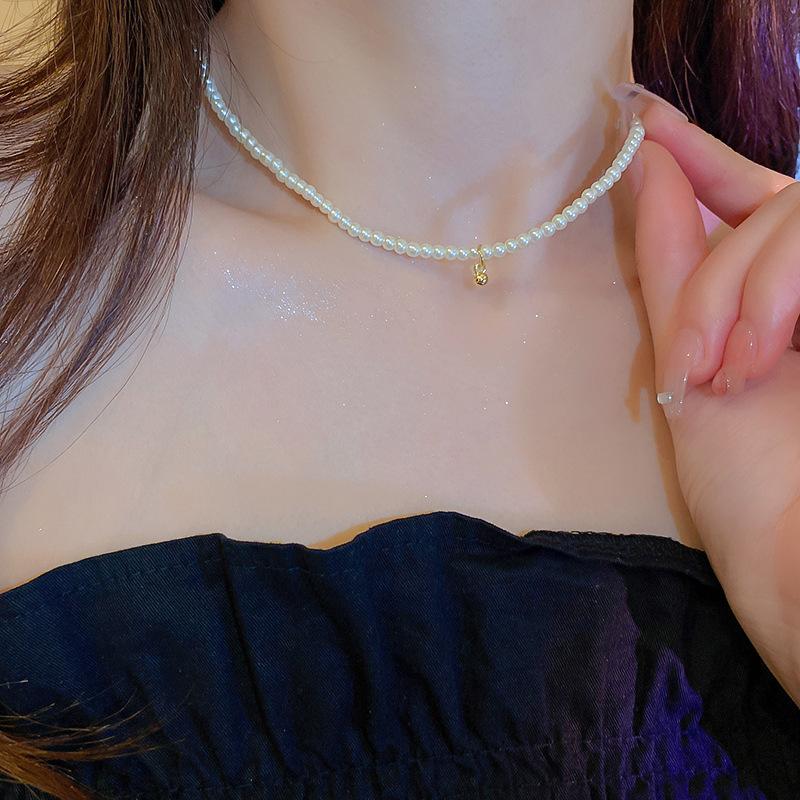 

Baroque Pearl Love Double Necklace Fashion Temperament Clavicle Chain Elegant Versatile Necklace