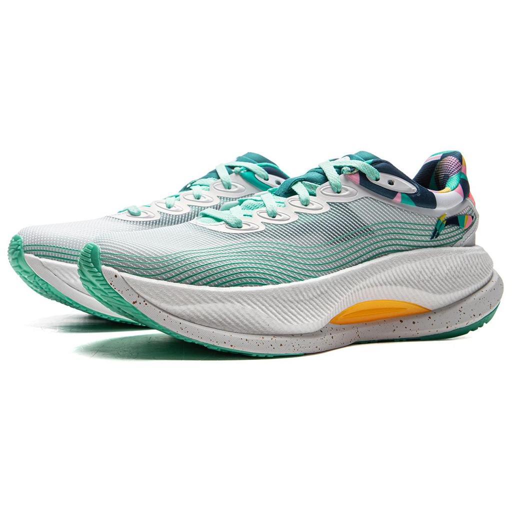 New LiNing Yueying 4PRO Cushioning Anti Slip And Wear Resistant Support Rebound Low Top Running Shoes Women's White Green ARHU014-5