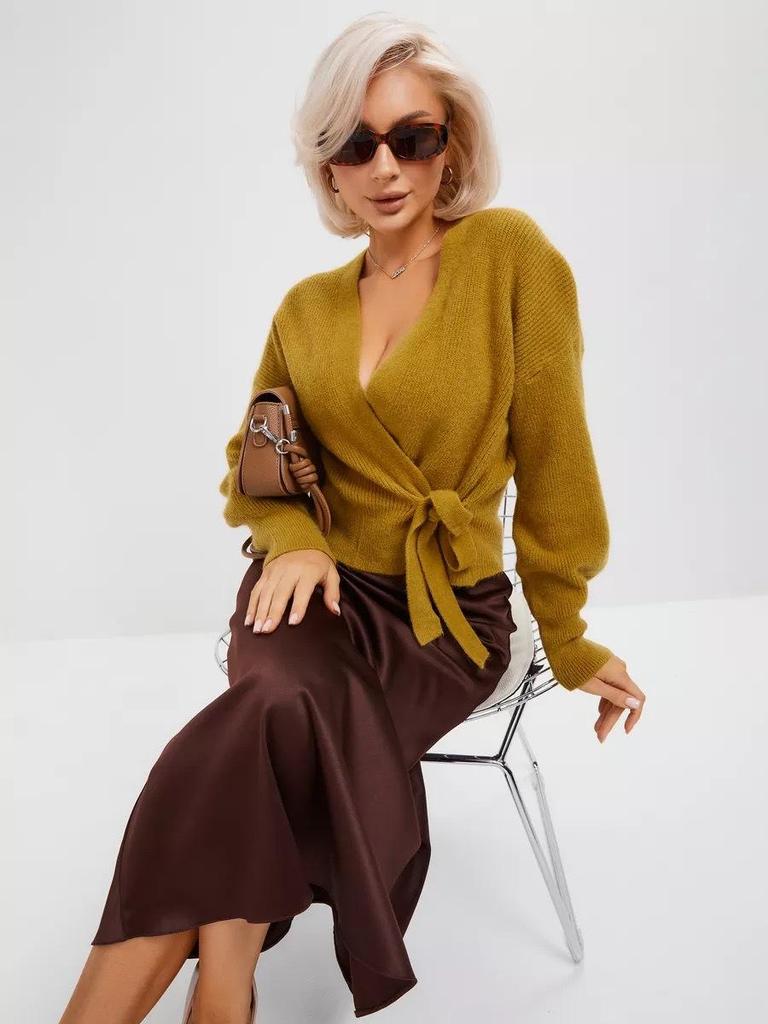 2025 Herbst Sexy V-Ausschnitt zum Binden Strickjacke - Figurbetonender Damenmantel im europäischen und amerikanischen Stil