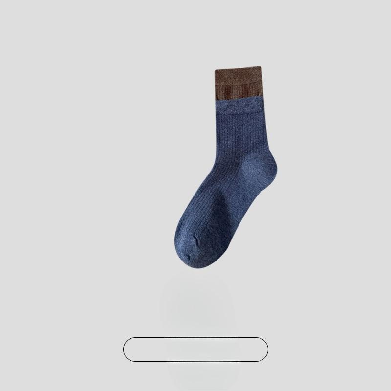 

Female Spring and Autumn Double Muzzle Deodorant Wicking Perspiration Breathable Boneless in The Tube Pile Pile Cotton Socks 1 pair