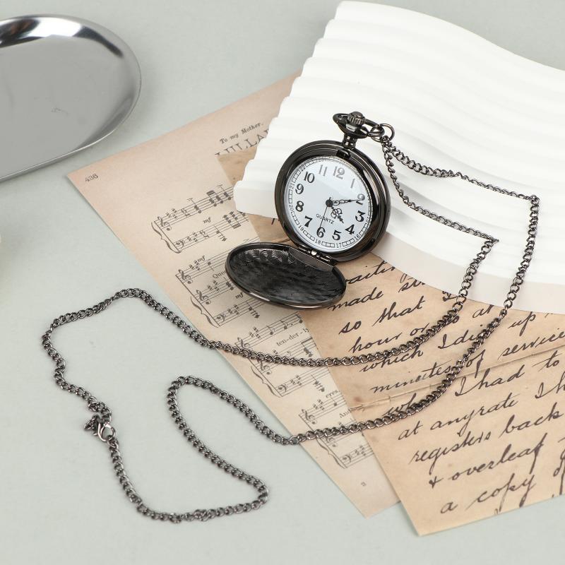 

Классические Ретро Карманные Часы Простой Цифровой Циферблат Подвесная Цепочка Откидная Крышка Женские Мужские Кварцевые Подвесные Часы с Цепочкой Подарок чёрный