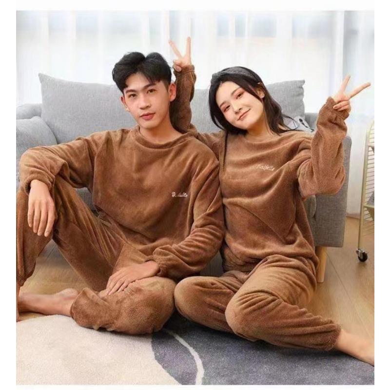 Warmer und gemütlicher Coral Fleece-Anzug für lässige, lockere Herbst- und Winterkleidung für Paare, dicker, pelziger und plüschiger Anzug