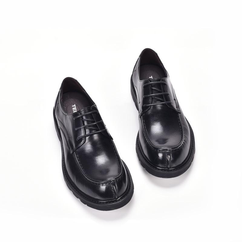 Men's British Style Genuine Leather Lace-up Round Toe Shoes - Casual & Business Formal with Thick Sole, Retro Design.