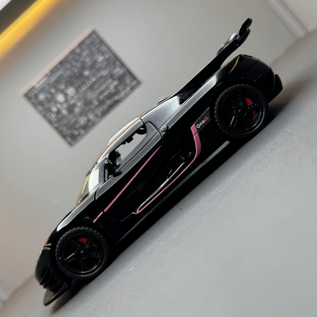 1/32 KOENI ONE1 Simulation Automodell Metalldruckguss & Spielzeugfahrzeuge Legierung Dekoration Spielzeug Global Limited Edition Kinder Jungenspielzeug