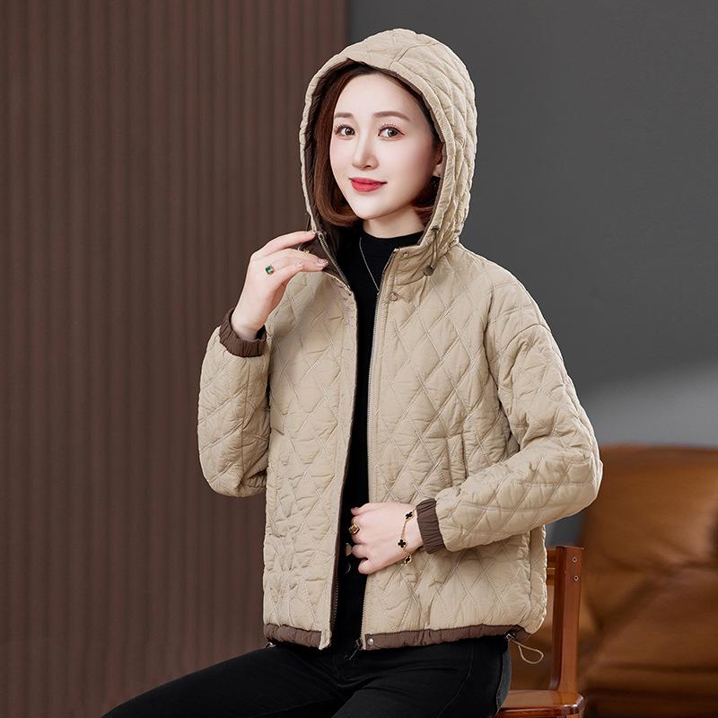 

Женская зимняя хлопковая куртка с капюшоном - Легкая, повседневная, короткого стиля (GE1679) XL 130-150 kg бежевый