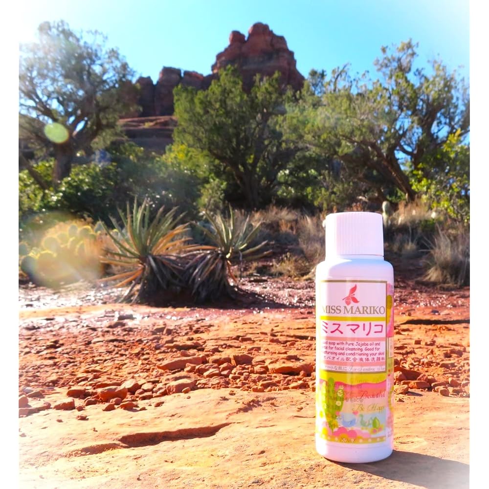 MISS MARIKO Liquid Facial Cleanser