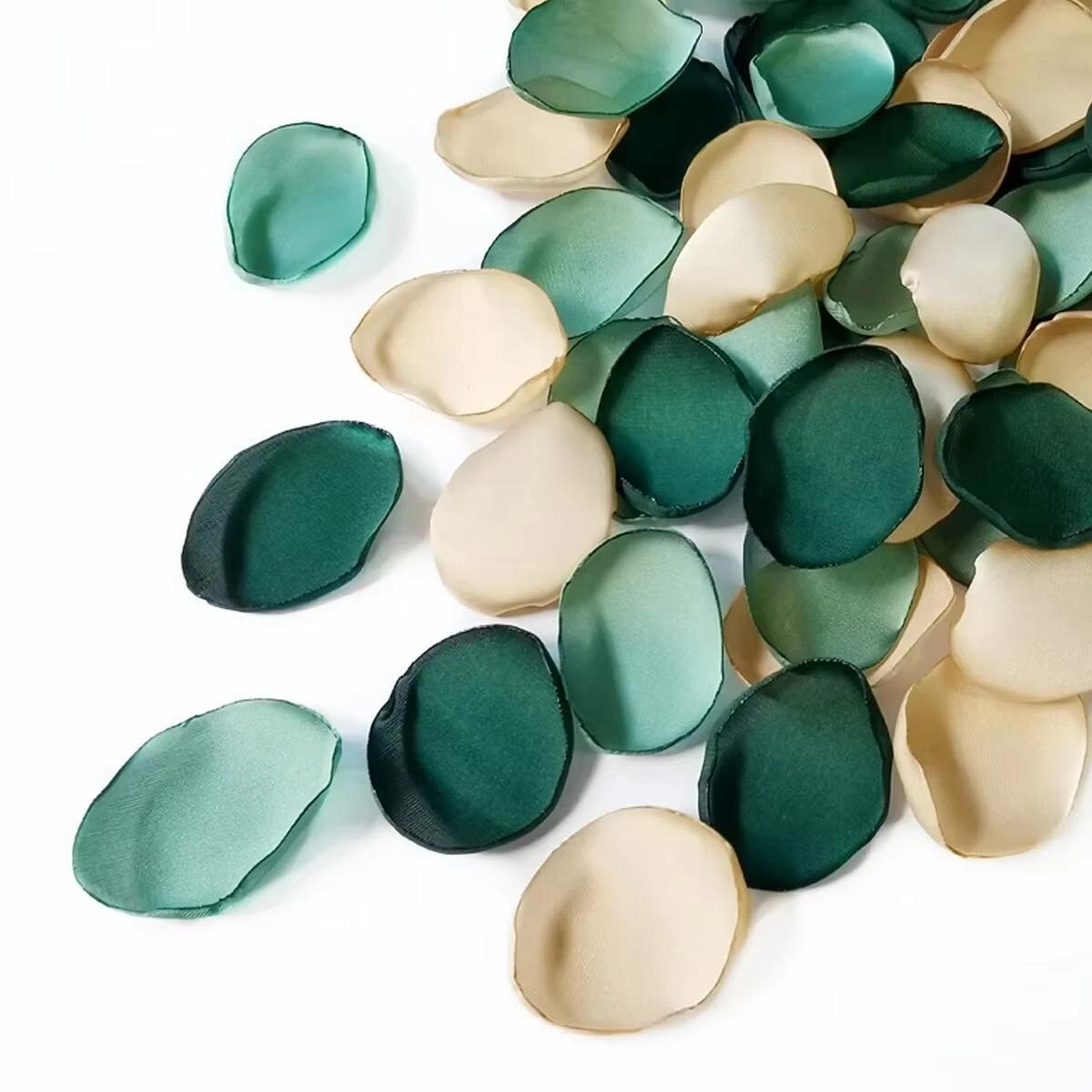 

100pcs Artificial Rose Petals - Perfect for Weddings, Proposals, and Party Decor - Realistic Plastic Flower Table Centerpiece зелений