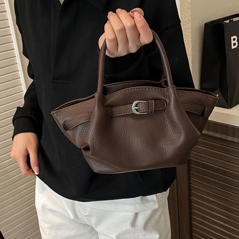 Design-themed Backpack with A Trendy Single Shoulder Strap and A Large Capacity for Daily Commuting.