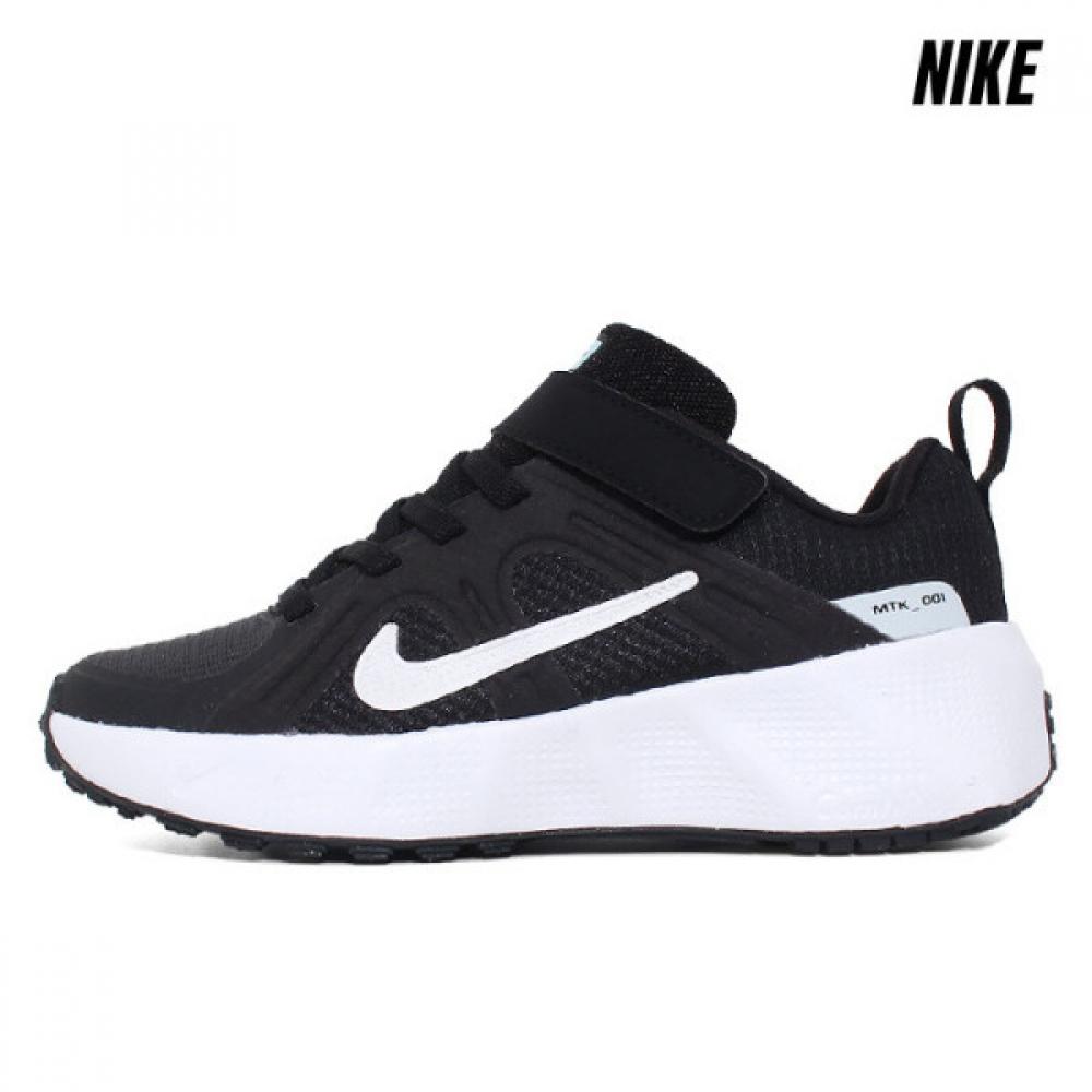 Nike Metro Tek Sneakers