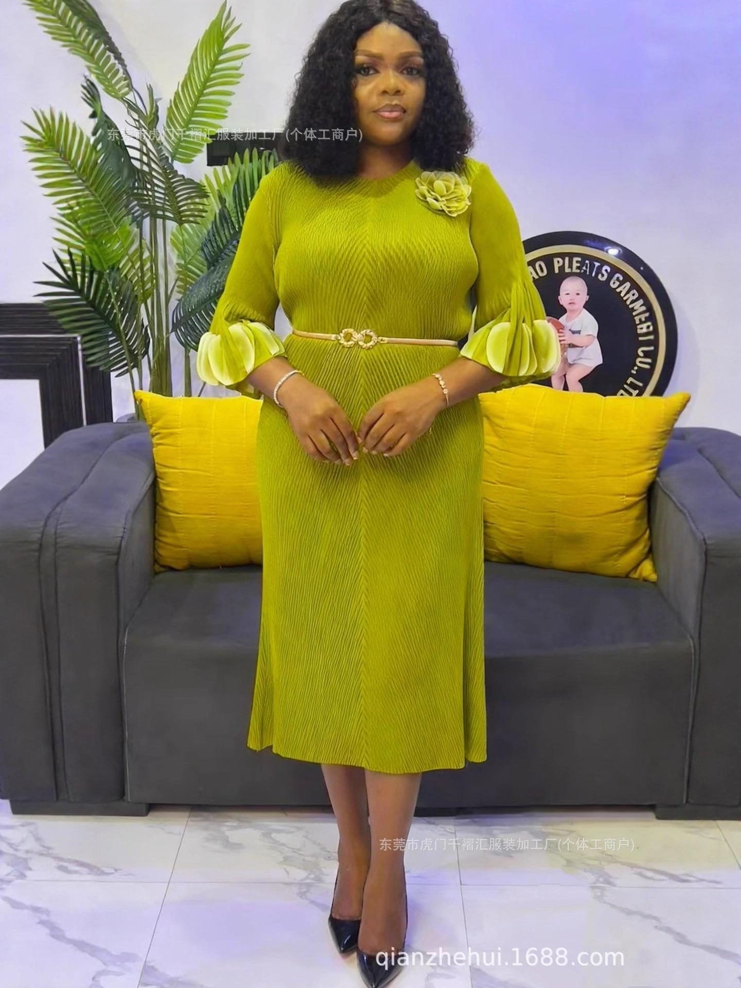 

European & American Fashion Plus Size Pleated Dress with Metal Belt Dark Green 8076