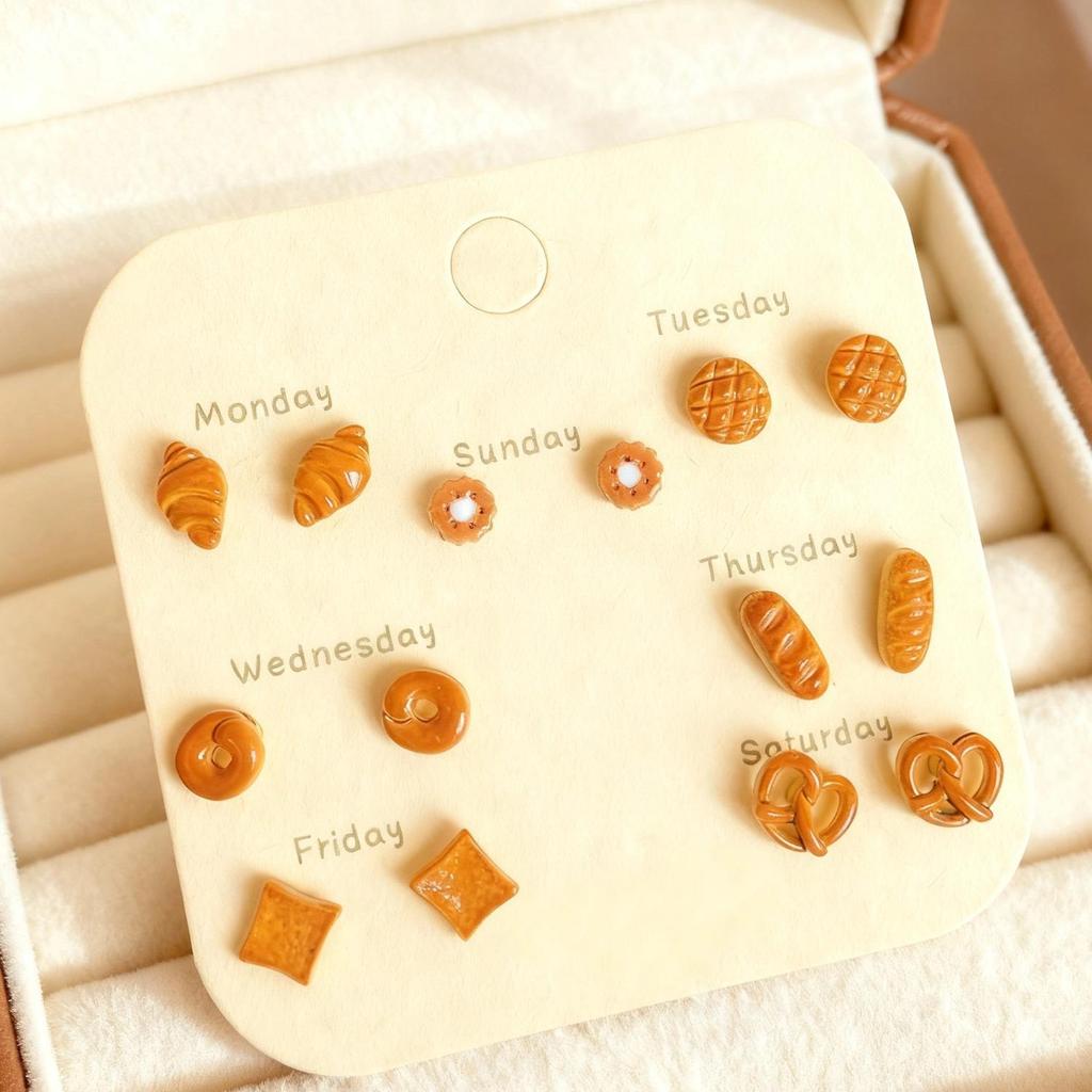 Fun & Cute Caramel Bread Drip Oil Geometric Stud Earrings: Cartoon Niche Light Luxury Accessories