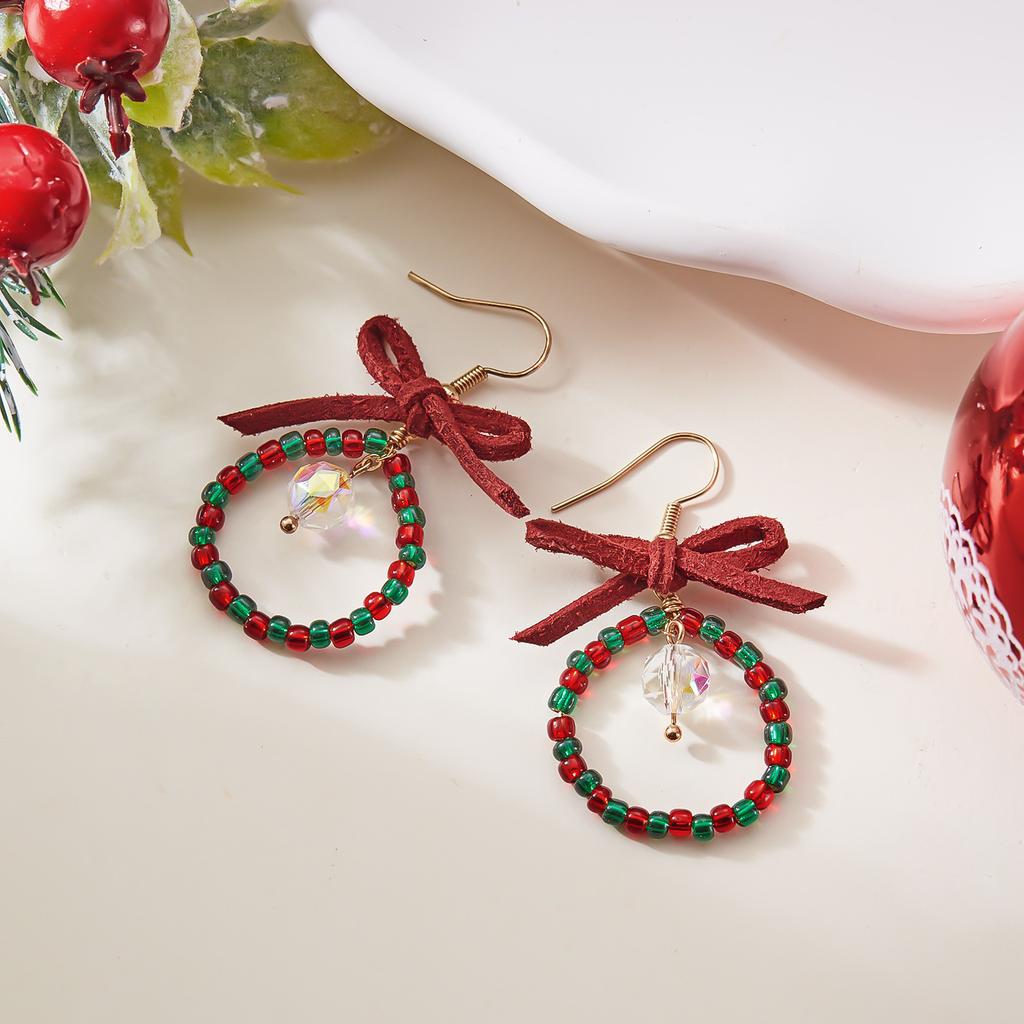 1 Pair of Festive Christmas Tree Earrings, Fashionable Women's Snowflake Earrings Gifts. Dangle Earrings Luxurious Style, Perfect for Holiday Parties