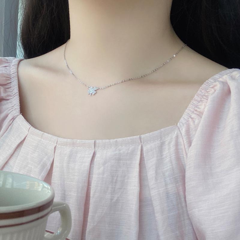 Lucky Four-Leaf Clover Sterling Silver Diamond Pendant Necklace – Elegant, Light Luxury Clavicle Chain for Women