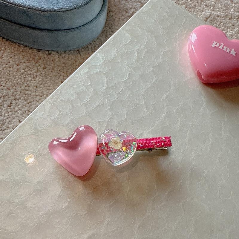 Cute Hair Clips for Fringe, Sweet Heart-Shaped Duckbill Clips for Girls' Side Parting