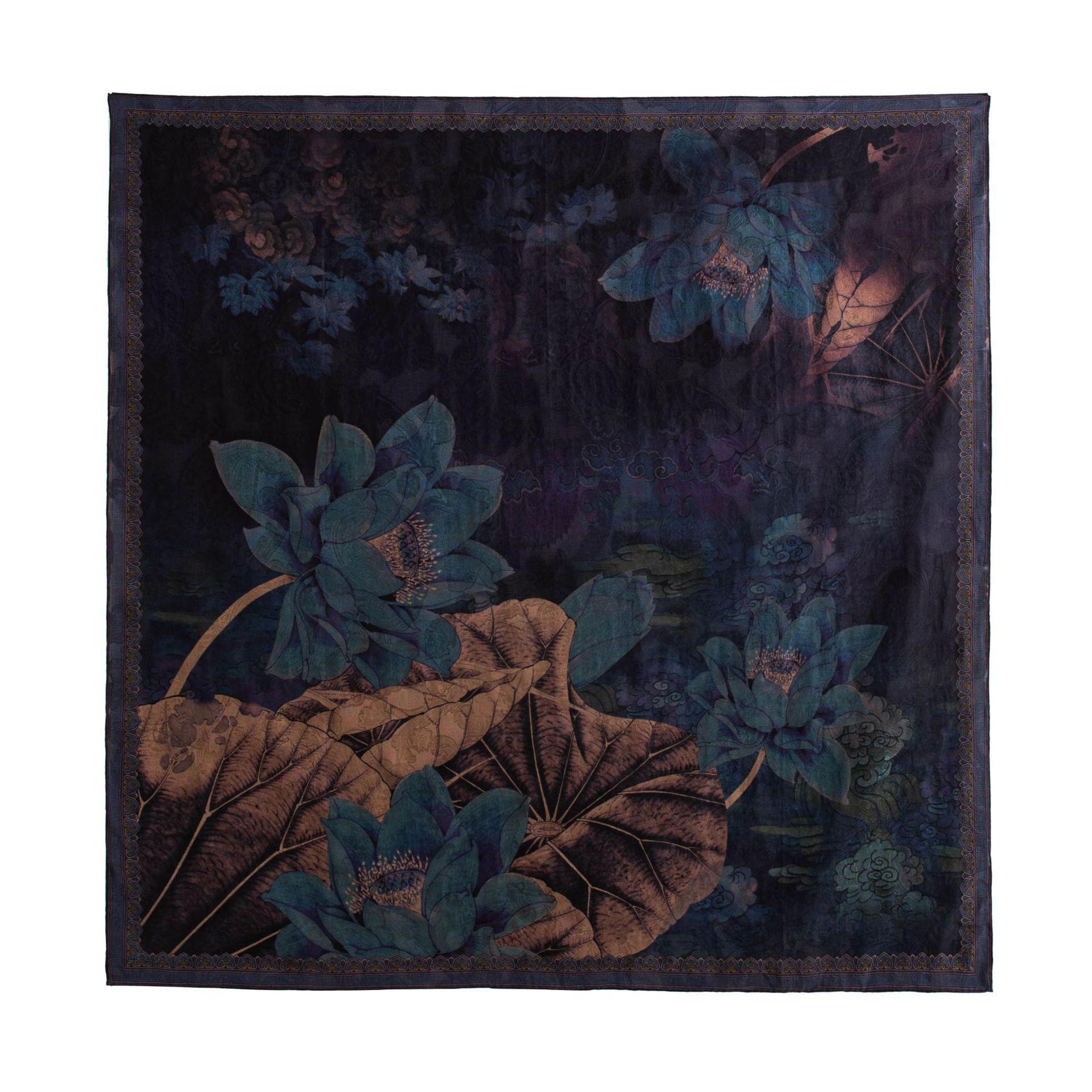 

Luxury Retro Xiangyun Mulberry Silk Scarf: Artistic Square Neck Scarf for Women, Elegant Gift Box Included 105x105 cm