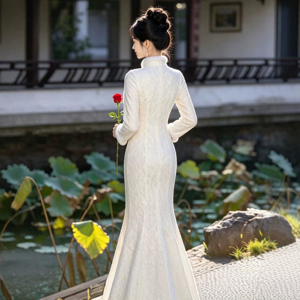 White cheongsam 1011 new improved young new Chinese style plain and elegant age-reducing velvet winter fishtail long-sleeved cheongsam