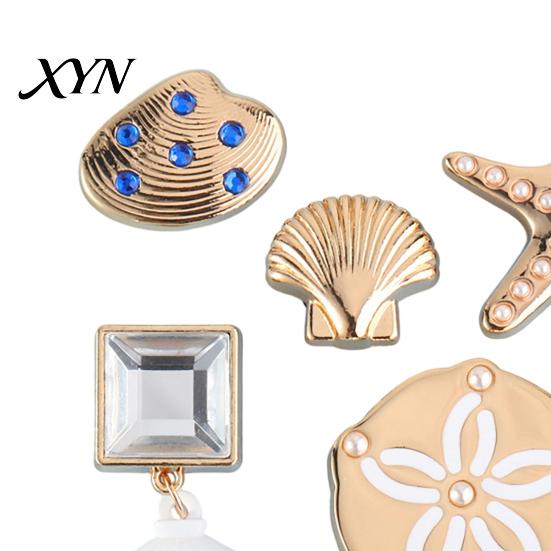 Seestern Schuhanhänger 6 Stück/Set Sommer Strand Anhänger, Goldfarbene Muschel Clog Zubehör Meeres-Thema Dekorationen für Clogs Damen Mädchen Löcher Anhänger