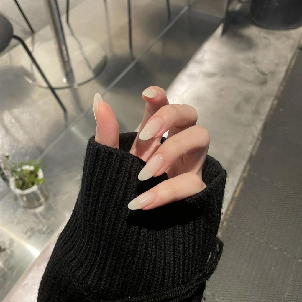 Solid Milky White Mid-length Fake Nails Lightweight and Easy to Stick Fake Nail for Fingernail DIY Decoration