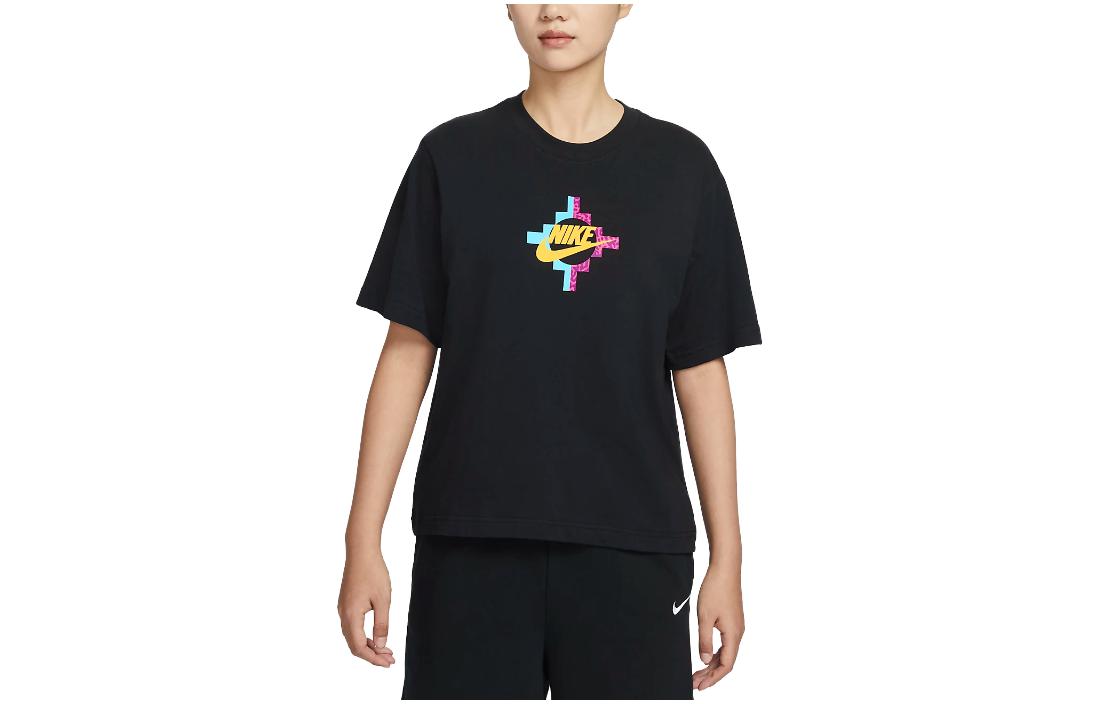 

Nike T Shirts Women s Black Crew Neck Moderate Straight Fit FB8210-010 L