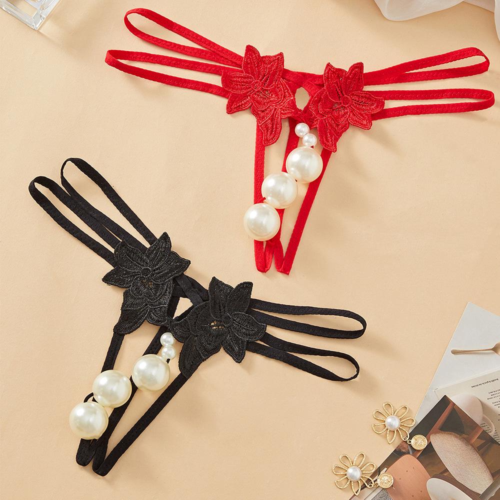 Übergröße String mit offenem Schritt, Perlenmassage und Hodenbindeperlen