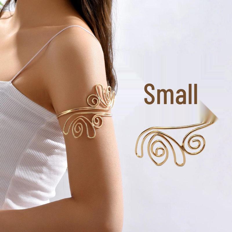 European Cold Style High-End Metal Pleated Bangle: Luxury Women's Temperament Bracelet