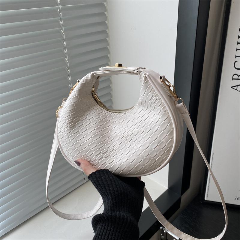 Handbag New Fashion Underarm Bag Niche Design Fashion Casual Women's Shoulder Crossbody Bag Crescent Bag