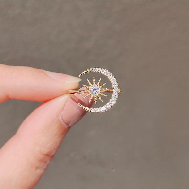 Luxurious synthetic zircon moon and sun open adjustable women's ring, simple and stylish