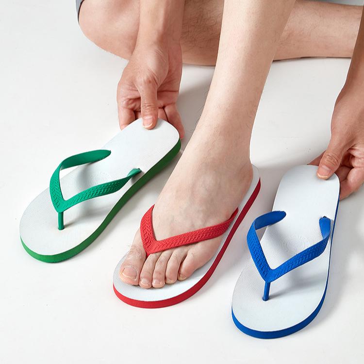 Wear Resistant Thick Soled Beach Sandals with Flip Flops for Men Trendy and Non Slip Slippers