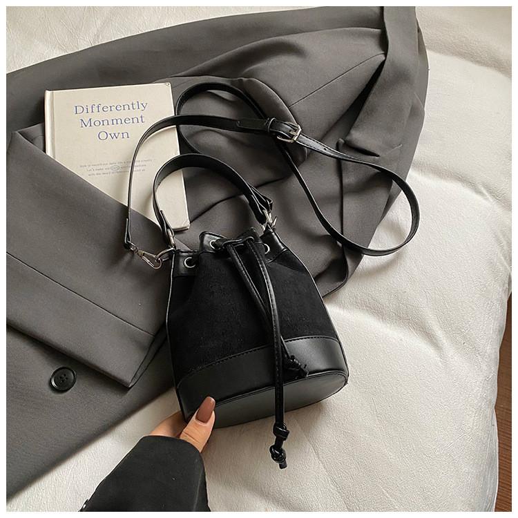 IELGY Ladies Portable Bucket Bag Autumn Winter Contrast Color Frosted Retro Crossbody Bag