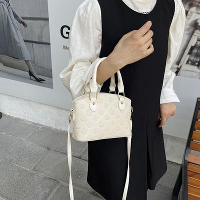 2025 New Fashion Versatile Shoulder Messenger Bag Women's High-end Niche Design Handbag Bag Commuter Dumpling Bag