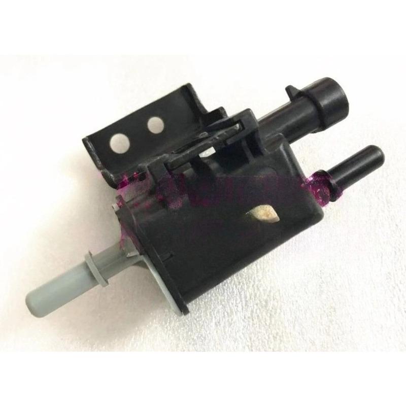 Carbon Tank Solenoid Valves Activated Fuel Valve for Buick Regal Lacrosse09-14 for Opel Antara for Chevrolet Captiva 2.4