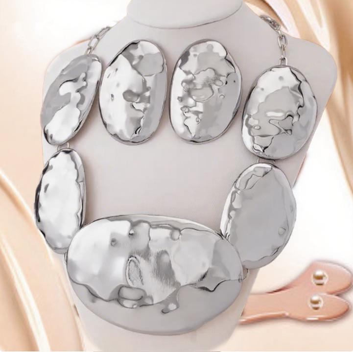 Exaggerated Irregular Oval Geometric Metal Jewelry Set: Earrings & Necklace