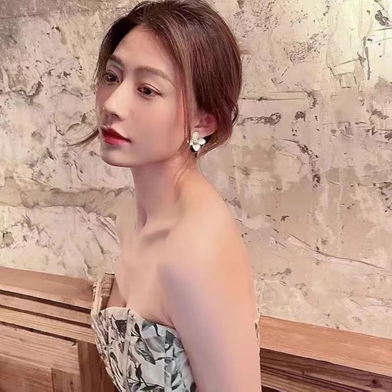 Korean Fashion Hibiscus Dropped Glaze Flower Stud Earrings Romantic Wedding Jewelry Gift for Women Girls