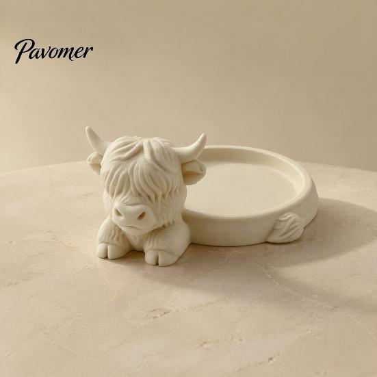 Decorative Trinket Tray Highland Cow Jewelry Storage Tray, Round 3D Printed Desktop Creative Bedroom Organizer, Tabletop Container for Rings Earrings