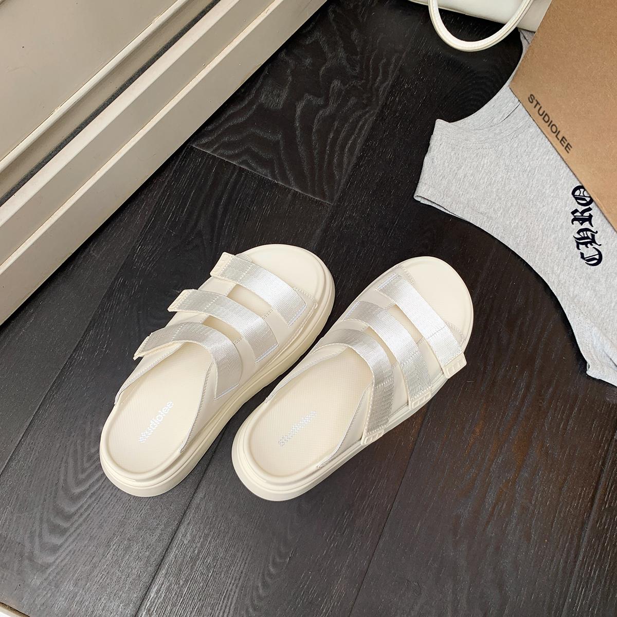 

Синий шкаф, увеличение высоты на 5 см~ однословный мягкий низ, конфетный цвет, ощущение, что наступаешь на дерьмо, застежка на липучке, легкий и большой толстый низ 35