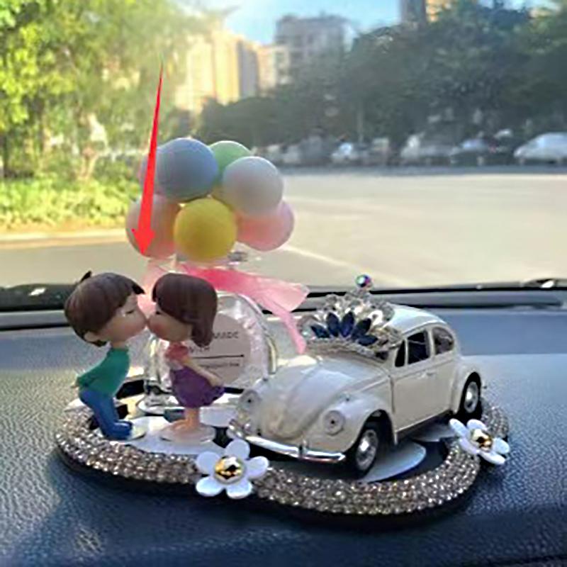 Automobile Perfume Table Accents: Cute Aromatherapy Car Interior Ornamentation
